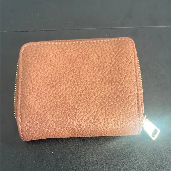 NWOT Steve Madden Brown Wallet with Gold Accents - Picture 7 of 9